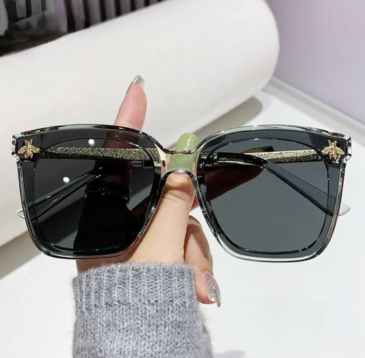 نظارات شمسية  شكل نحلة